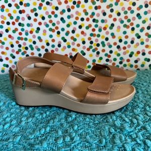 Vionic Lovell sandal